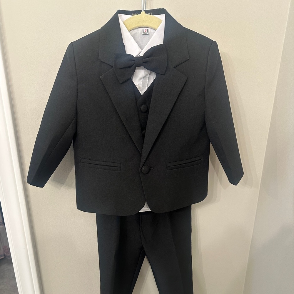 Black toddler tux 2T worn once
